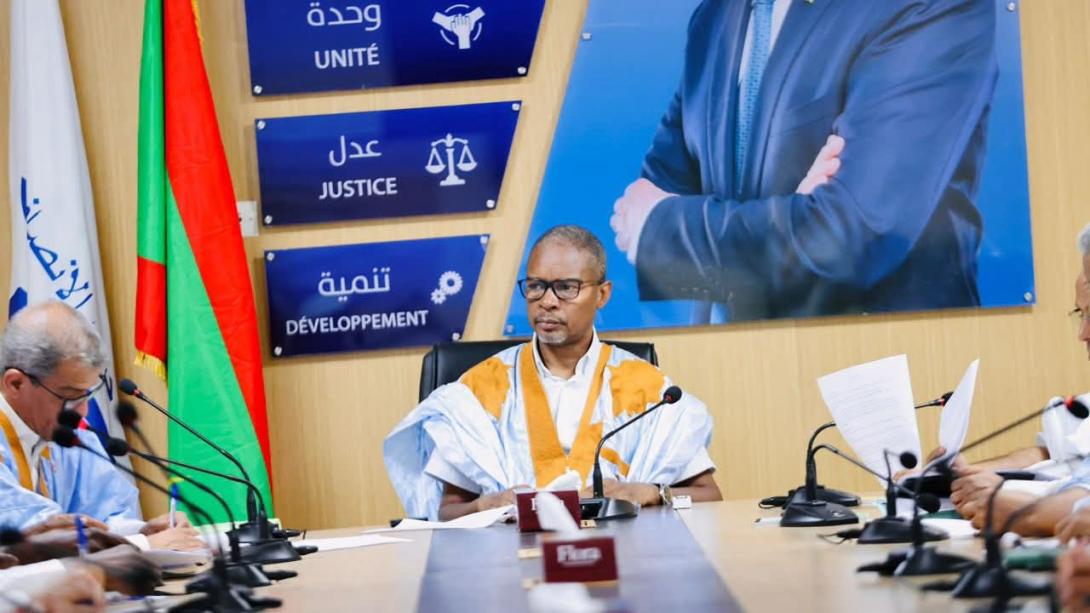 ولد بلال يسلم رد الأغلبية الموحد على وثيقة الحوار الجديدة