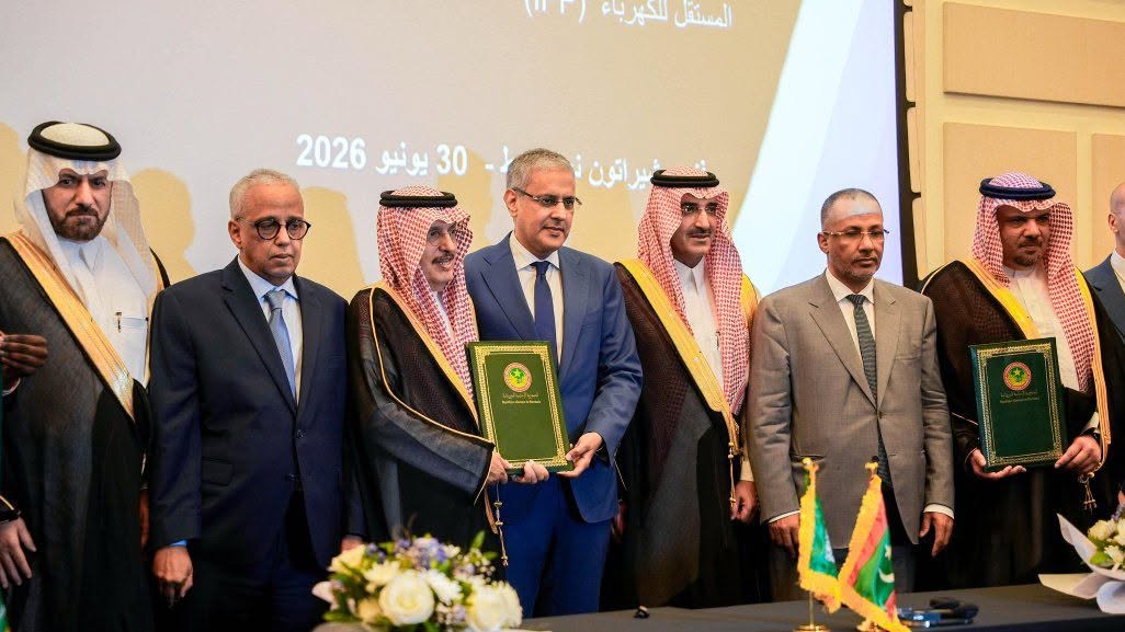 توقيع اتفاقيات إنشاء أول محطة كهربائية تعمل بالغاز