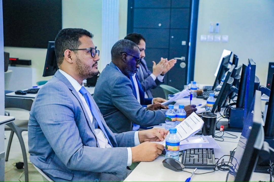 "المالية" تكون كوادرها على إعداد تقرير الأداء