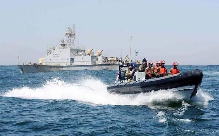 إنقاذ 37 مهاجرا غير نظامي في المياه الوطنية